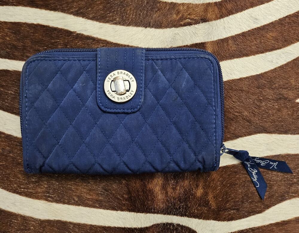 Vera Bradley RFID Turnlock Wallet Classic Navy Blue Quilted Zip Around Travel